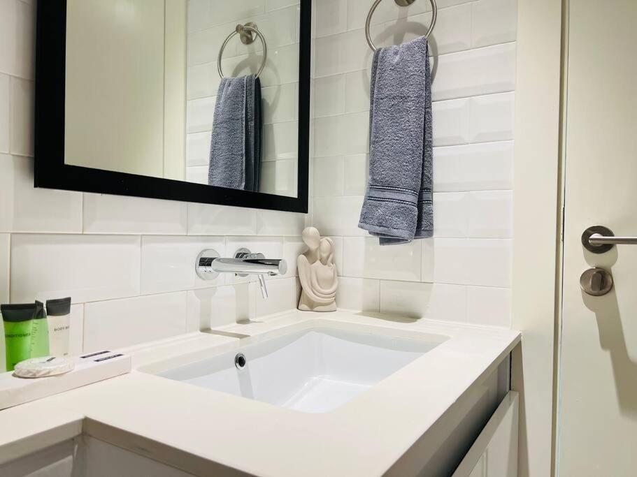 Enjoy Scenic 1br With Beachaccess Parking At Pixel504 *